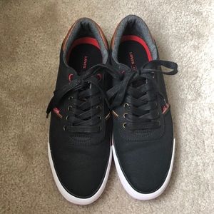 Men’s Levi’s Canvas Shoes